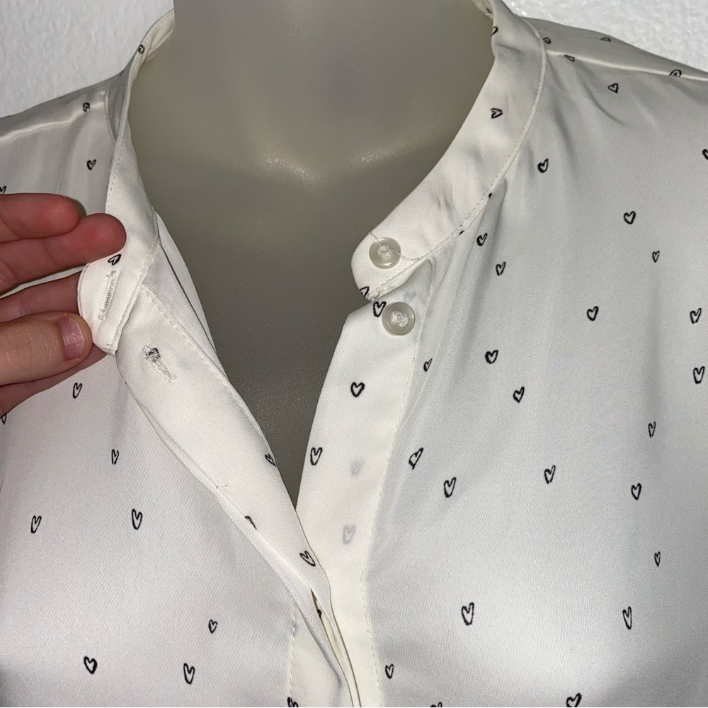 H&M white and black heart patterned button down blouse - Picture 4 of 6